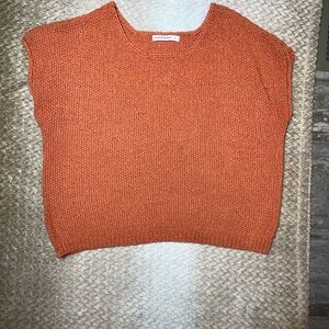 Moon & Madison Rust Textured Pullover